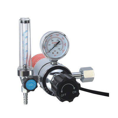 Pressão máxima de entrada 4000 Psi Regulador de cilindros de oxigênio médico de alta precisão de fluxo CGA540