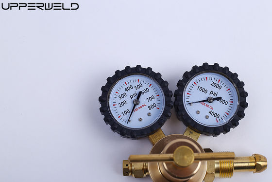 Regulador de gás dos gases padrão com pressão de entrega de 0-400 PSI e saída de entrada de latão