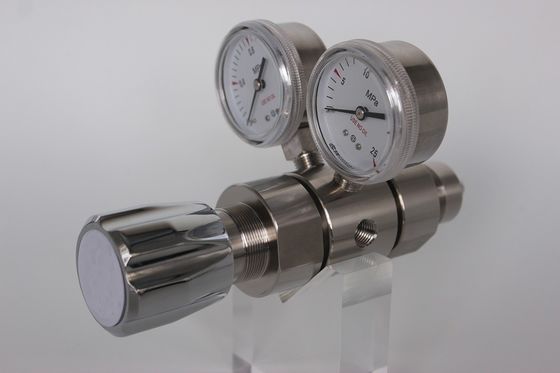 Regulador de oxigénio de aço inoxidável de laboratório de alta pressão com dupla fase W21.8 G5/8