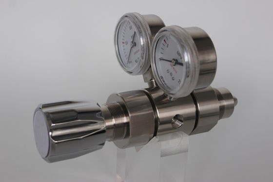 Regulador de oxigénio de aço inoxidável de laboratório de alta pressão com dupla fase W21.8 G5/8