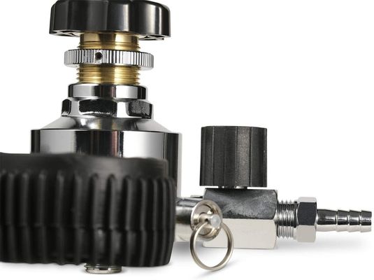 Dimensão do fio W21.8 G5/8 Regulador de projeto de cerveja de CO2 de duplo calibre para barril de cerveja e tanque de CO2