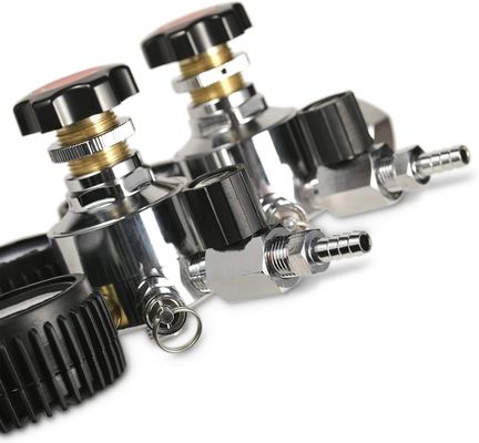 110V/220V Regulador de barril de cerveja de CO2 de duplo estágio com válvula de pressão de segurança e desempenho