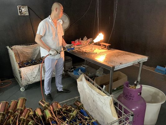 Preme o botão de ignição Propano tocha para telhado e queima de ervas daninhas 62LW entrada de calor 20PCS