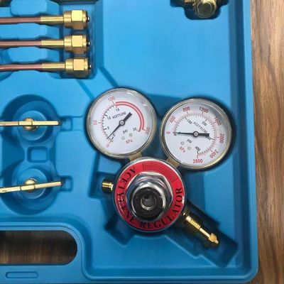 Conjunto de ferramentas de soldadora de oxigênio portátil de corpo de latão forjado com dois medidores reguladores de mangueira