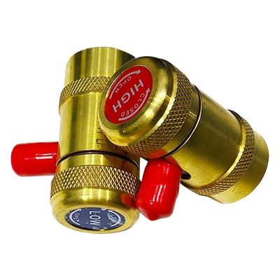 Um conector alto e um baixo todo cobre R744 par rápido para carregamento de refrigerante
